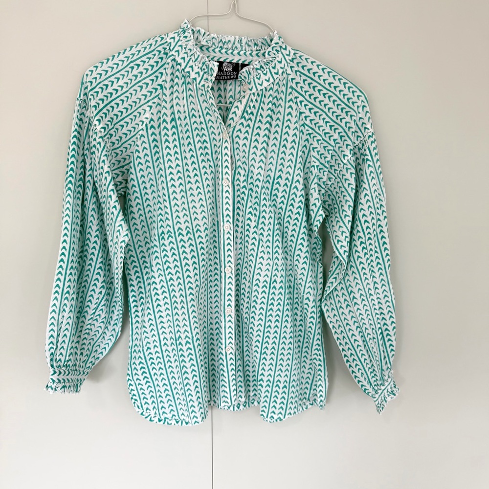 MADISON MATHEWS The Geneva Shirt in Teal Chevron Block Print